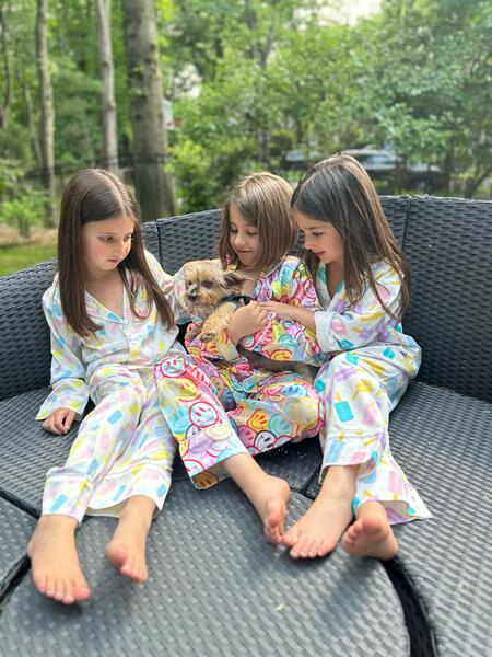 Tweenstyle - Smiley Face Silky Loungewear Set – Stoopher & Boots