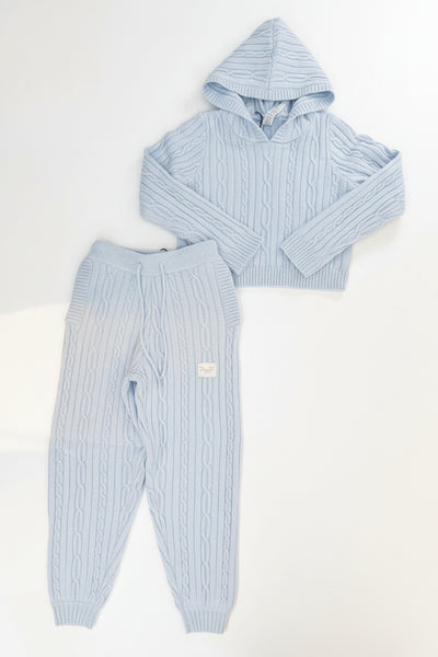 Parfum de Fit - Blue Frost Cable Knit Joggers