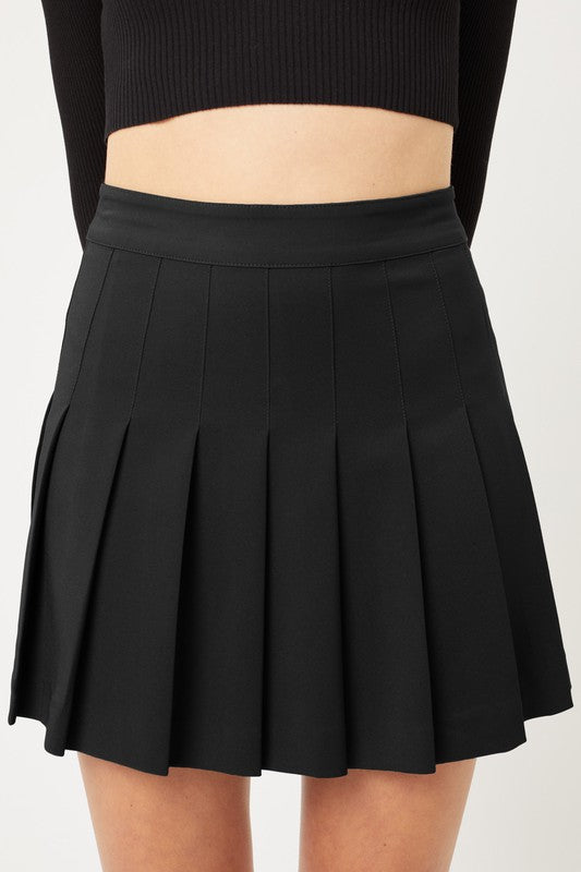 Junior Black Pleated Skirt